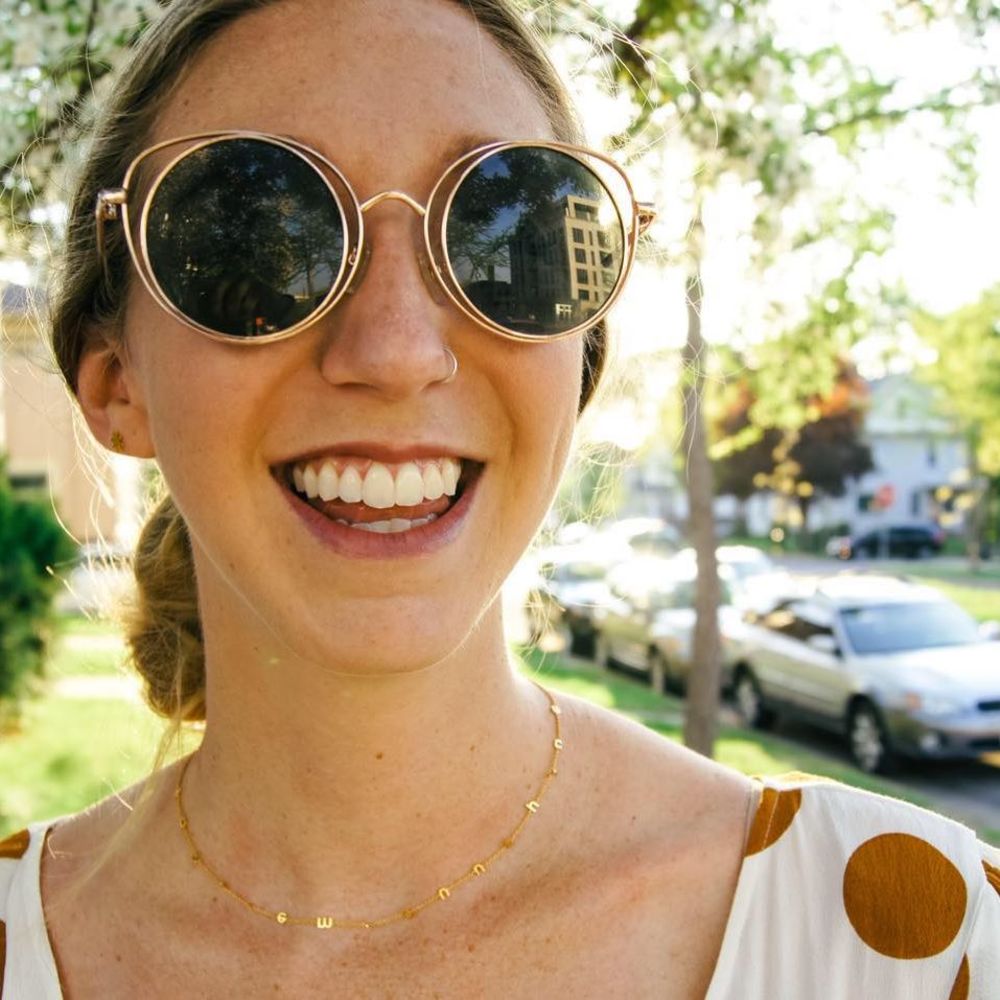 Meet your Posher, Abby